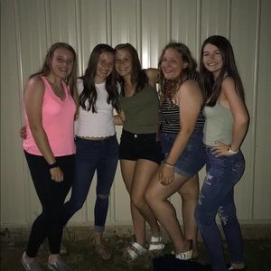 Meet your Posher, Lucy